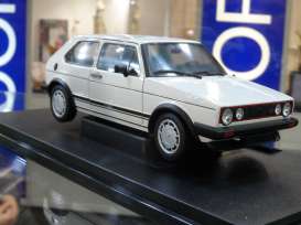 Volkswagen  - white - 1:18 - Welly - 18039w - welly18039w | Toms Modelautos