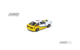 Toyota  - Sprinter Trueno AE86 2024 yellow/white - 1:64 - Inno Models - in64-AE86T-BDKS24 - in64-AE86T-BDKS24 | Toms Modelautos