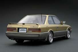 Nissan  - Leopard 3.0 Ultima (F31) gold/silver - 1:18 - Ignition - IG3699 - IG3699 | Toms Modelautos