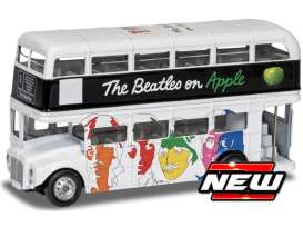 Bus  - white/black - 1:64 - Corgi - CC82346 - corgiCC82346 | Toms Modelautos