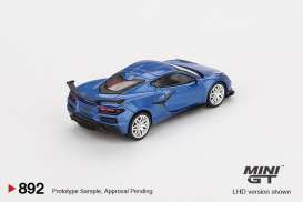 Chevrolet  - Corvette 2023 blue - 1:64 - Mini GT - 00892-R - MGT00892RHD | Toms Modelautos