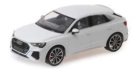 Audi  - RSQ3 2019 white - 1:18 - Minichamps - 155138105 - mc155138105 | Toms Modelautos