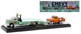 Chevrolet  - C60 Truck +  Apache Stepside green/orange - 1:64 - M2 Machines - 36000-76-Chevrolet - m2-36000-76-Chevrolet | Toms Modelautos