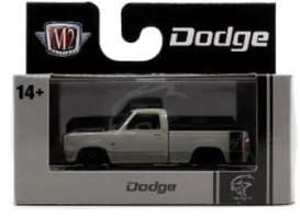 Dodge  - Adventurer 150 Custom 1976 grey - 1:64 - M2 Machines - 32600-81-Dodge - M2-32600-81-Dodge | Toms Modelautos
