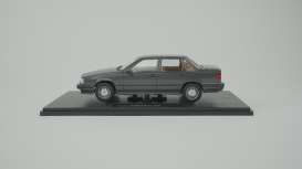 Volvo  - 850 1993 dark grey metallic - 1:18 - Triple9 Collection - 1800523 - T9-1800523 | Toms Modelautos
