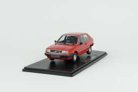 Volvo  - 343 1982 red - 1:18 - Triple9 Collection - 1800541 - T9-1800541 | Toms Modelautos
