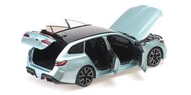BMW  - M5 Touring 2024 green metallic - 1:18 - Minichamps - 110023902 - mc110023902 | Toms Modelautos