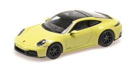 Porsche  - 911 (992.2) Carrera GTS 2024 yellow metallic - 1:43 - Minichamps - 410064122 - mc410064122 | Toms Modelautos