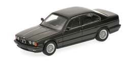 BMW  - 5 Series (E34) 1988 dark blue mettalic - 1:87 - Minichamps - 870025100 - mc870025100 | Toms Modelautos