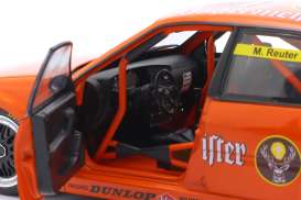 Opel  - Omega 3000 1991 orange - 1:18 - Werk83 - W18045001 - W18045001 | Toms Modelautos