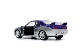 Nissan  - Skyline GT-R (BCNR33) 1995 silver/purple - 1:32 - Jada Toys - 32587 - jada32587 | Toms Modelautos