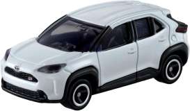 Toyota  - Yaris Cross GR Sport white - 1:64 - Tomica - 102 - to102 | Toms Modelautos