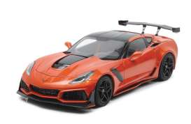 Chevrolet Corvette - ZR1 2019 orange - 1:18 - Ixo America - IA18001 - ixoIA18001 | Toms Modelautos