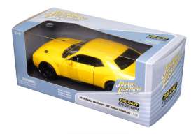 Dodge  - Challenger 2018 yellow - 1:24 - Johnny Lightning - JL24017Dodge - jl24017Dodge | Toms Modelautos