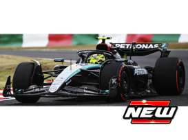 Mercedes Benz AMG - W15 2024 black/silver/turquoise - 1:24 - Bburago - 18-28063H - bura28063H | Toms Modelautos