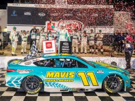 Toyota  - Camry XSE 2024 blue/yellow - 1:24 - Action Racing Collectibles - W112422MAVDHK - arcW112422MAVDHK | Toms Modelautos