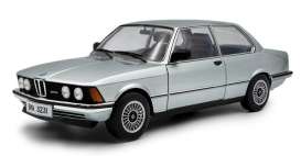 BMW  - 323I 1980 saphirblue - 1:18 - Solido - 1812801 - soli1812801 | Toms Modelautos