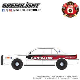 Ford  - Crown Victoria 2011 white/red - 1:64 - GreenLight - 67070A - gl67070A | Toms Modelautos