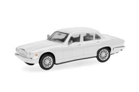 Jaguar  - XJ Series III white - 1:87 - Herpa - 420587-002 - herpa420587-002 | Toms Modelautos