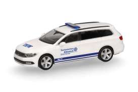 Volkswagen  - Passat Variant white/blue - 1:87 - Herpa - 098595 - herpa098595 | Toms Modelautos