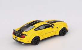Ford  - Mustang 2015 yellow - 1:64 - Mini GT - 01077Lhd - MGT01077Lhd | Toms Modelautos