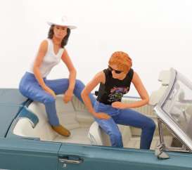 diorama Figures - Thelma & Louise   - 1:18 - KK - Scale - KKFIG025 - KKFIG025 | Toms Modelautos