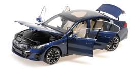 BMW  - i5  2023 blue metallic - 1:18 - Minichamps - 110023400 - mc110023400 | Toms Modelautos