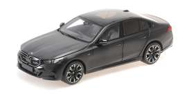BMW  - i5  2023 matt grey - 1:18 - Minichamps - 110023401 - mc110023401 | Toms Modelautos