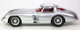 Mercedes Benz  - 300 SLR 1955 silver/red - 1:8 - KK - Scale - LeGrandLE105 - LeGrandLE105 | Toms Modelautos