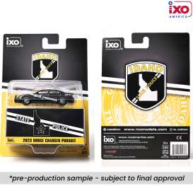 Dodge  - Charger 2023 black/white - 1:64 - IXO America - IA64026 - ixoIA64026 | Toms Modelautos