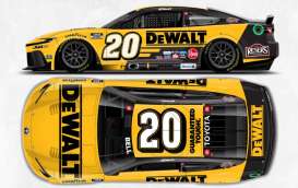 Toyota  - Camry XSE 2026 yellow/black - 1:64 - Action Racing Collectibles - C202661DWLCD - arcC202661DWLCD | Toms Modelautos