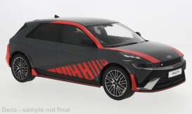 Hyundai  - IONIQ 5 N 2024 dark grey/red - 1:18 - MCG - MCG18496 - MCG18496 | Toms Modelautos