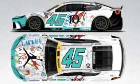 Toyota  - Camry XSE 2025 white/blue - 1:24 - Action Racing Collectibles - C452523JOFTK - arcC452523JOFTK | Toms Modelautos