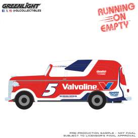 Chevrolet  - Panel Van  1939 red/white - 1:24 - GreenLight - 85092 - gl85092 | Toms Modelautos