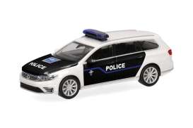 Volkswagen  - Passat Variant white/black - 1:87 - Herpa - 099097 - herpa099097 | Toms Modelautos