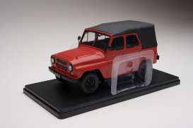 UAZ  - 469B 1972 red - 1:24 - Magazine Models - UAZ - mag24UAZ | Tom's Modelauto's