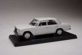 Mercedes Benz  - W115 200D 1968 white - 1:24 - Magazine Models - Mercedes - mag24Mercedes | Toms Modelautos