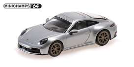 Porsche  - 911 (992.2) Carrera 2025 silver - 1:64 - Maxichamps - 640064024 - mc640064024 | Toms Modelautos