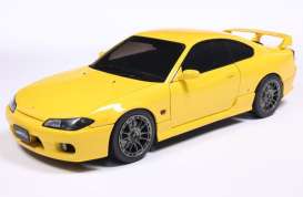 Nissan  - Silvia S15 1999 yellow - 1:18 - Solido - 1812206 - soli1812206 | Toms Modelautos