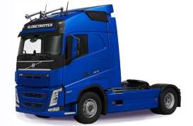 Volvo  - FH 2024 blue - 1:43 - Solido - 4319001 - soli4319001 | Toms Modelautos