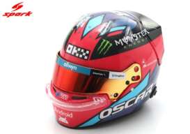 Helmet  - Oscar Piastri 2025 red - 1:5 - Spark - 5HF237 - spa5HF237 | Toms Modelautos