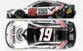 Toyota  - Carmy XSE 2026 white/red/black - 1:24 - Action Racing Collectibles - C192623FRBCJ - arcC192623FRBCJ | Toms Modelautos