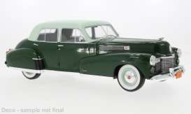 Cadillac  - Fleetwood 1941 green - 1:18 - MCG - 1003992 - MCG18657 | Toms Modelautos