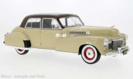 Cadillac  - Fleetwood 1941 beige - 1:18 - MCG - 1003991 - MCG18656 | Toms Modelautos
