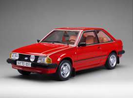 Ford  - Escort Mark III Ghia 1983 red - 1:18 - SunStar - 5031 - sun5031 | Toms Modelautos