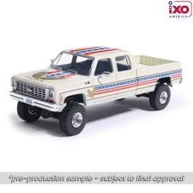 Chevrolet  - Custom Deluxe K30 Fleetside  1976 various - 1:64 - IXO America - IA64032 - ixoIA64032 | Toms Modelautos