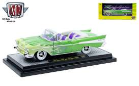 Chevrolet  - Bel Air Convertible 1957 green - 1:24 - M2 Machines - 40300-139A - M2-40300-139A | Toms Modelautos