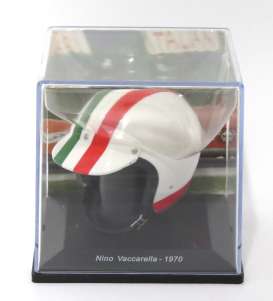 Helmet  - 1970 white/red/green - 1:5 - Magazine Models - HELFE67 - HELFE67 | Toms Modelautos