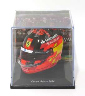 Helmet  - 2024 red/black/yellow - 1:5 - Magazine Models - HELFE90 - HELFE90 | Toms Modelautos