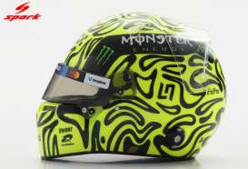 Helmet  - Oscar Piastri 2026 yellow/black - 1:5 - Spark - 5HF246 - spa5HF246 | Toms Modelautos